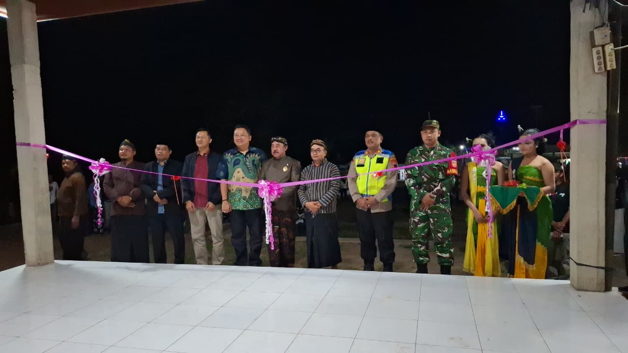 Pemotongan pita peresmian Joglo Pramesthi Agung Nugroho